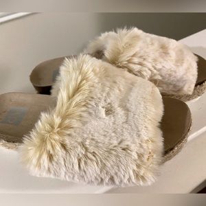 Women’s DV Faux Fur Platforms